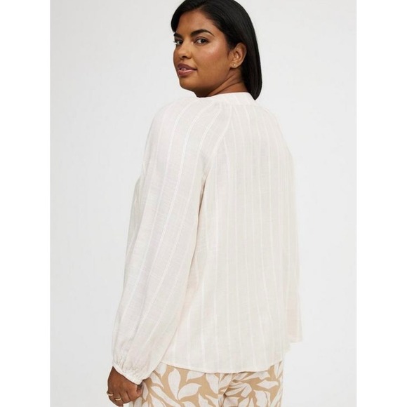 Torrid Lace Up V Neck Long Sleeve Blouse Ivory Stripe Size 0X L 12 Flowy NWT - Picture 3 of 9